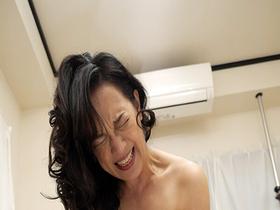 性欲絶倫で超デカチン！デカチンの虜になる昼下がりの妻たちの物語…7編4時間　サンプル画像05